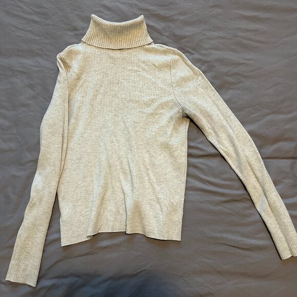 Grey Turtleneck - Picture 1 of 2
